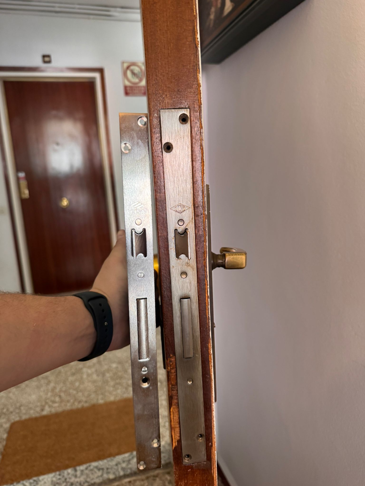 Cambio de cerradura de embutir multipunto